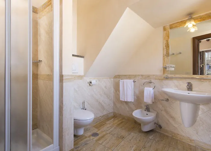 Hotel Teatro Pace Rome