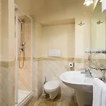 缇亚特洛佩斯酒店 3* 罗马