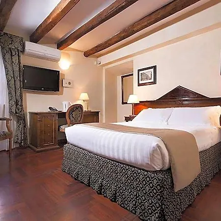 Hotell Teatro Pace 3*