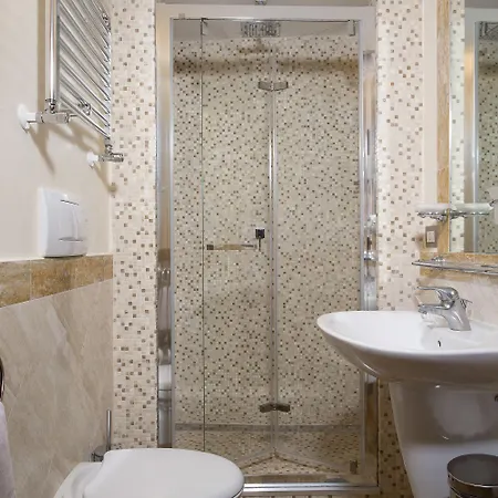 فندق تياترو بيس 3*