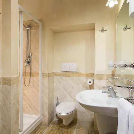 تياترو بيس 3* روما